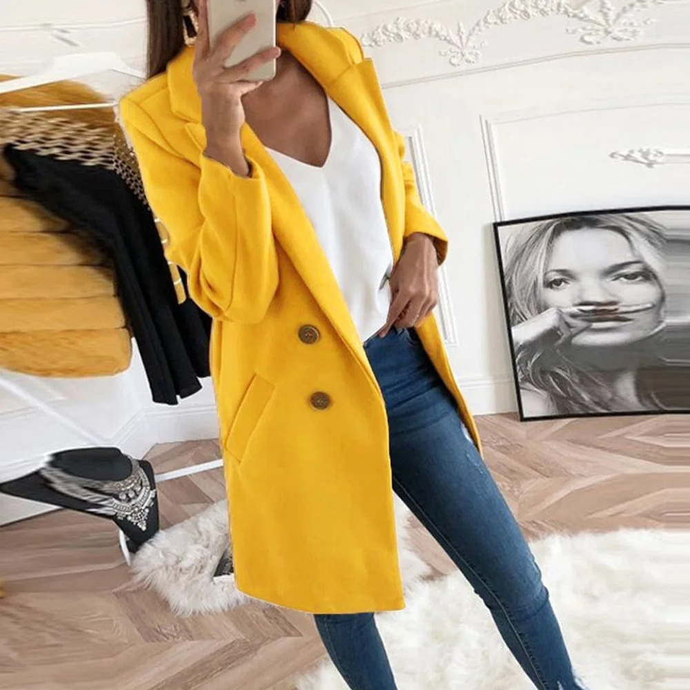 CARINA - Moderne trenchcoat voor dames met dubbele rij knopen en slanke pasvorm