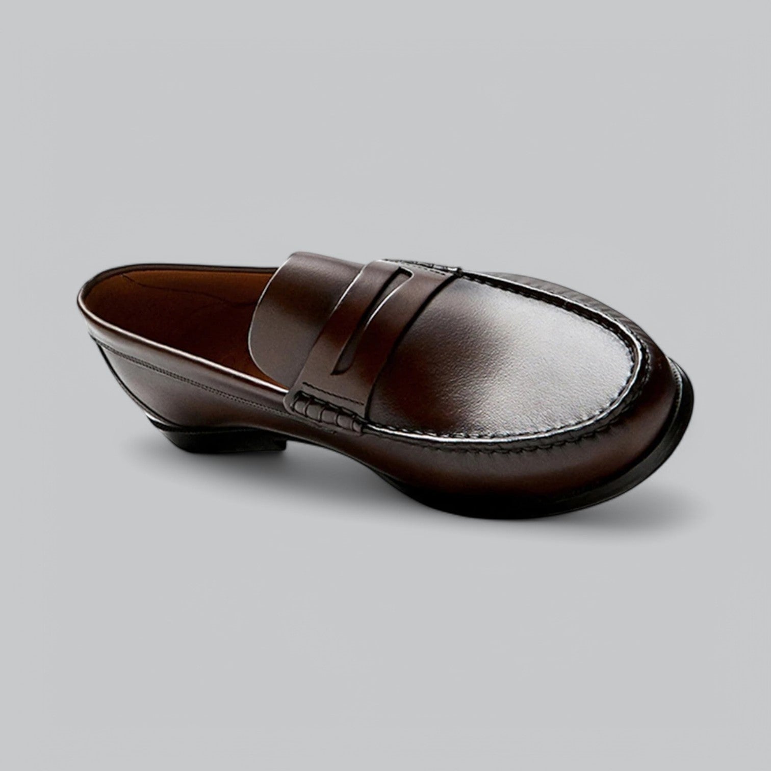 Herenschoenen met strakke belijning en tijdloze afwerking – ADRIANO LINEA - Glamorix