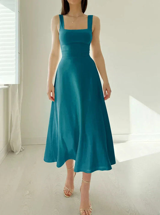 Zomerse damesjurk met brede bandjes en aansluitende taille – SOLARA SHAPE - Glamorix