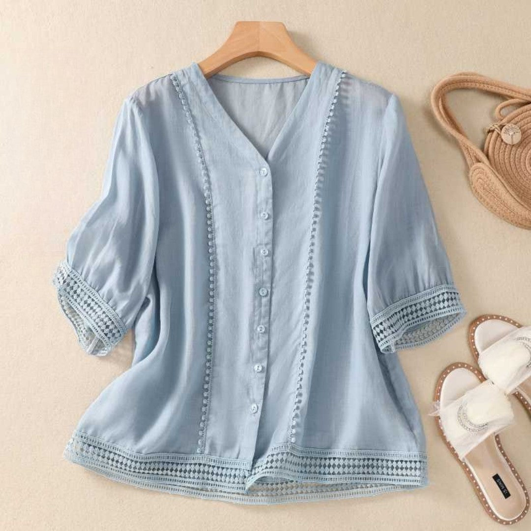 Rhiannon - V-hals knoopblouse met kantdetails voor dames - Glamorix