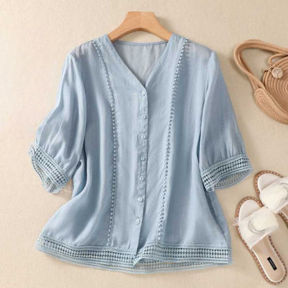 Rhiannon - V-hals knoopblouse met kantdetails voor dames - Glamorix