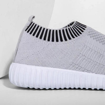 Modieuze ademende slip-on sneaker met sok-achtige pasvorm – NORINA - Glamorix