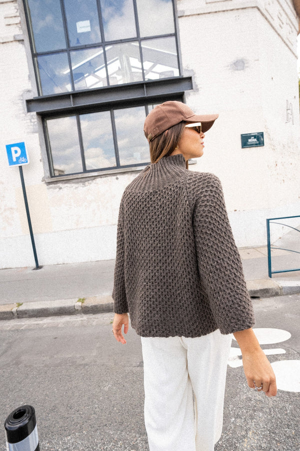 ELEGANTIA - Stijlvolle Gebreide Pullover met Korte Mouwen en Decoratieve Elementen