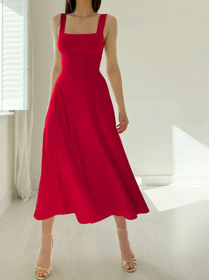 Zomerse damesjurk met brede bandjes en aansluitende taille – SOLARA SHAPE - Glamorix