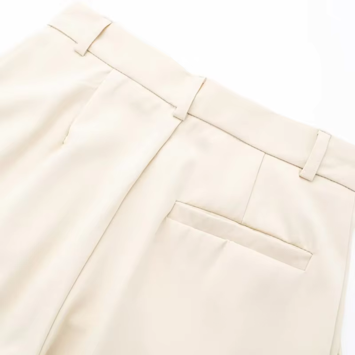 LIV - Elegante broek met ritssluiting aan de voorkant in beige