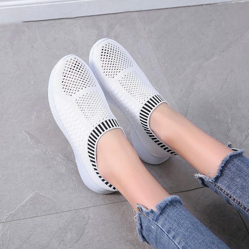 Modieuze ademende slip-on sneaker met sok-achtige pasvorm – NORINA - Glamorix