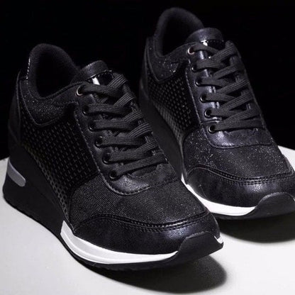 AMELIA – Dames sneakers met sleehak en sportieve elegantie - Glamorix