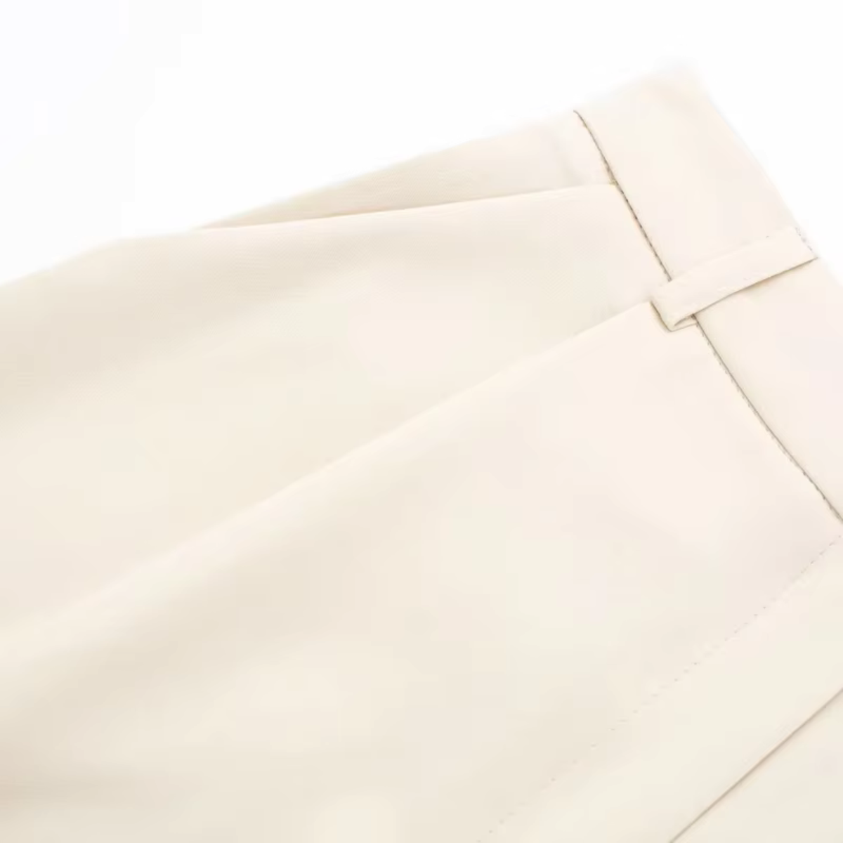 LIV - Elegante broek met ritssluiting aan de voorkant in beige