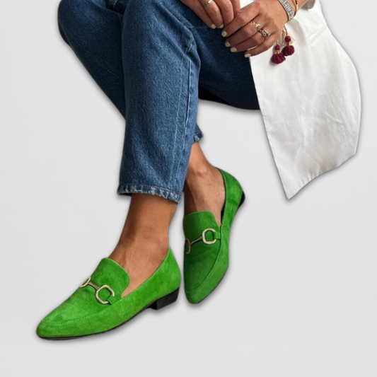Dames loafers met subtiele hak en metalen detail – HELVIA - Glamorix