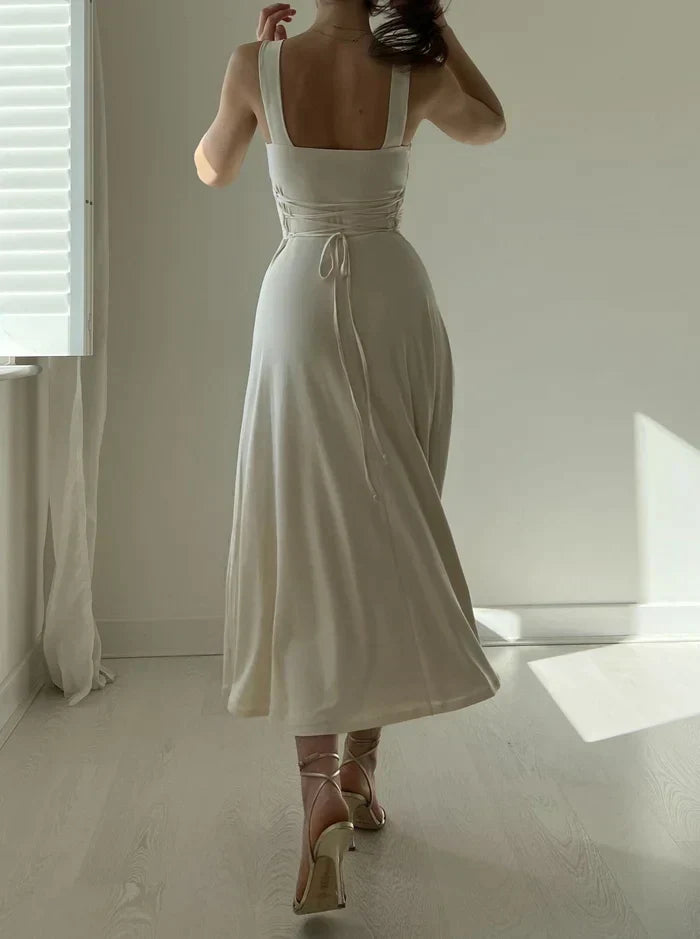 Zomerse damesjurk met brede bandjes en aansluitende taille – SOLARA SHAPE - Glamorix