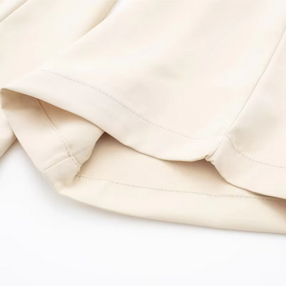 LIV - Elegante broek met ritssluiting aan de voorkant in beige