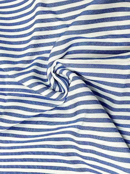 VioraLijn – Gestreepte zomerjurk met speelse zakken en luchtige elegantie