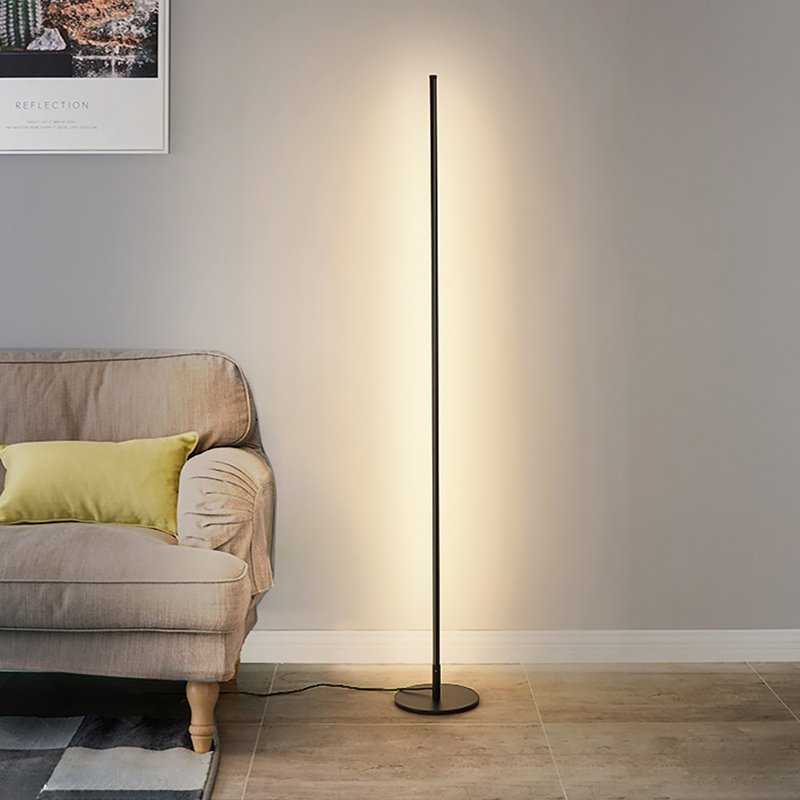 Moderne LED staande lamp met draadloze bediening en sfeervolle verlichting – LUMAVIA GlowTower - Glamorix