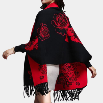 MAIA – Lang damesvest met kwastdetails en elegante flow