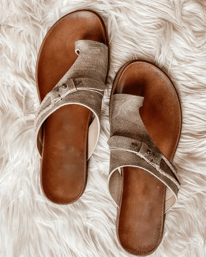 Comfortabele dames teenslippers met zacht voetbed en verstelbare band – SELENA FLEX - Glamorix