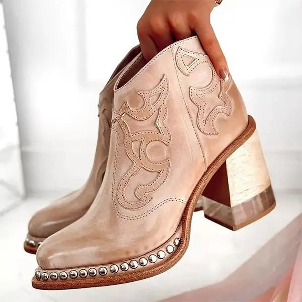 Geborduurde Leren Damesboots met Authentieke Westernlook – NORÉLIA