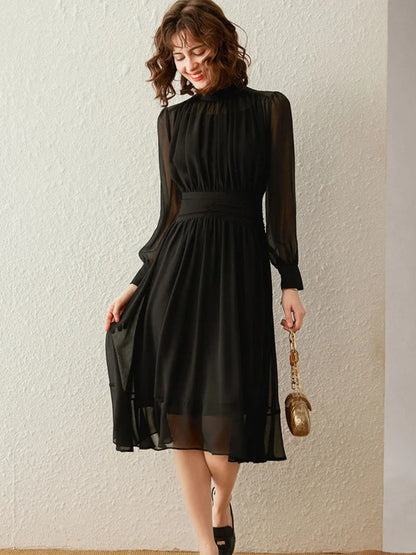 Elegante midi-jurk met hoge hals en transparante mouwen – LUMINA GRACE - Glamorix