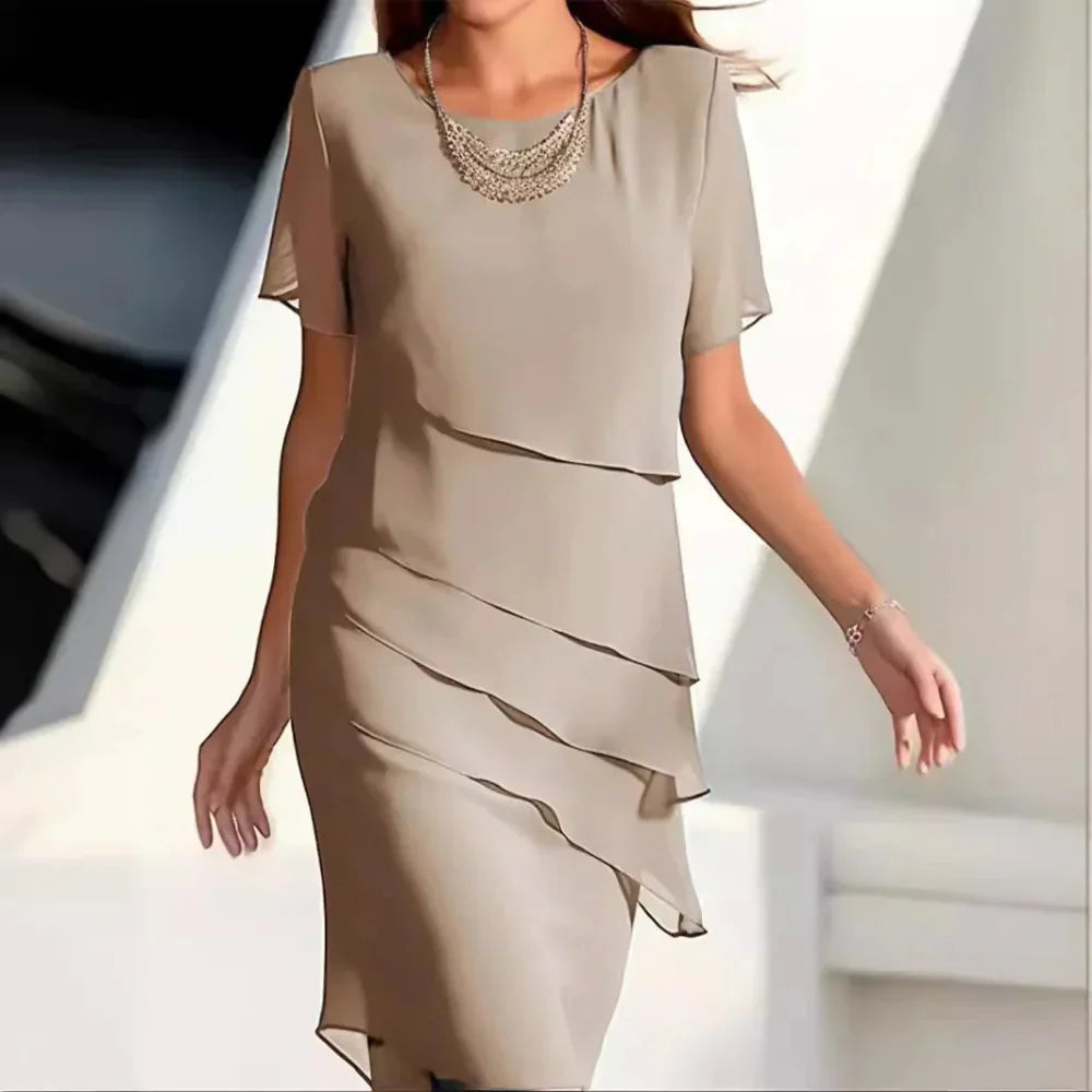 Zomerse midi-jurk van luchtige chiffon met gelaagd design – AURORA LAYERS - Glamorix