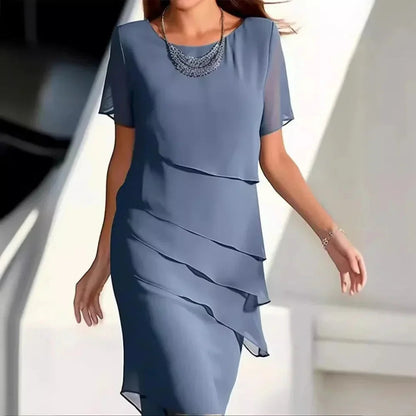 Zomerse midi-jurk van luchtige chiffon met gelaagd design – AURORA LAYERS - Glamorix