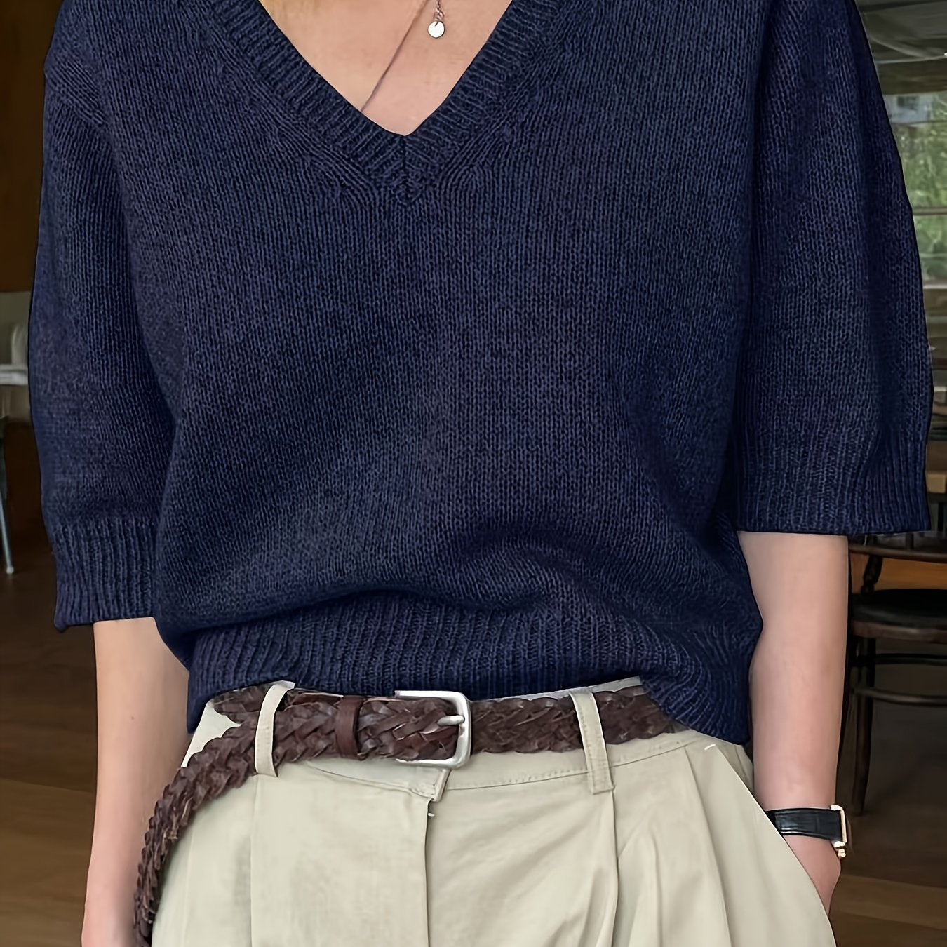 Lichtgewicht trui met v hals en korte mouwen – AERON - Glamorix