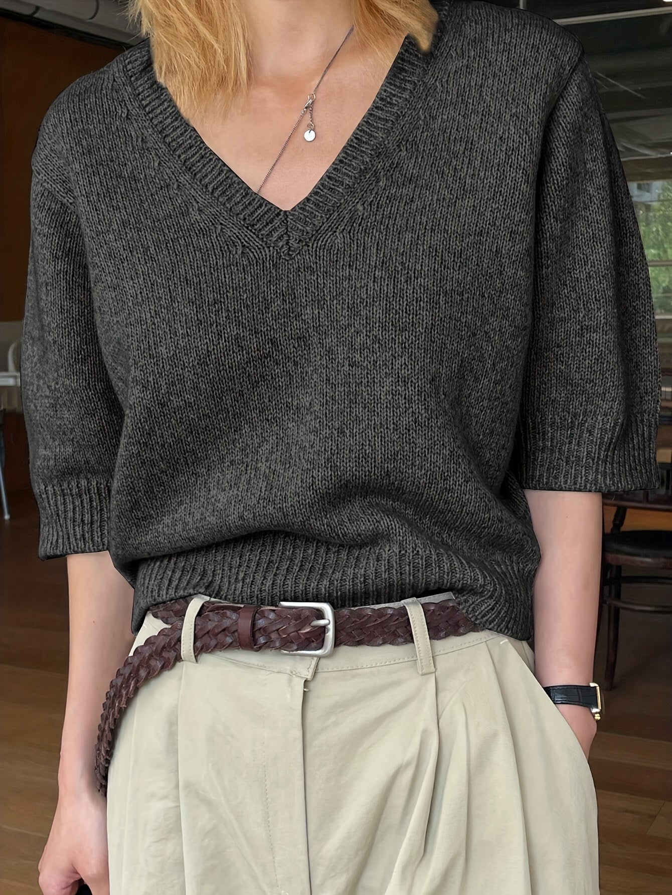 Lichtgewicht trui met v hals en korte mouwen – AERON - Glamorix