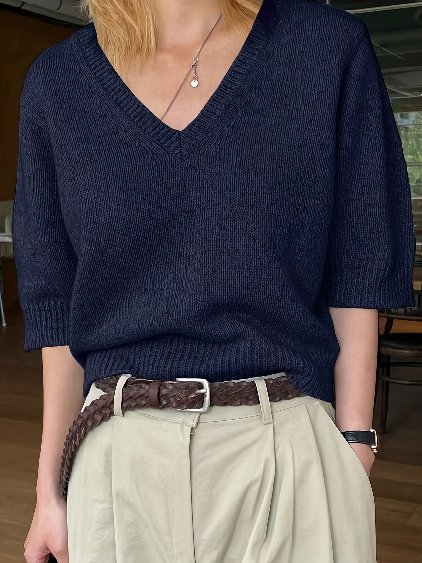 Lichtgewicht trui met v hals en korte mouwen – AERON - Glamorix