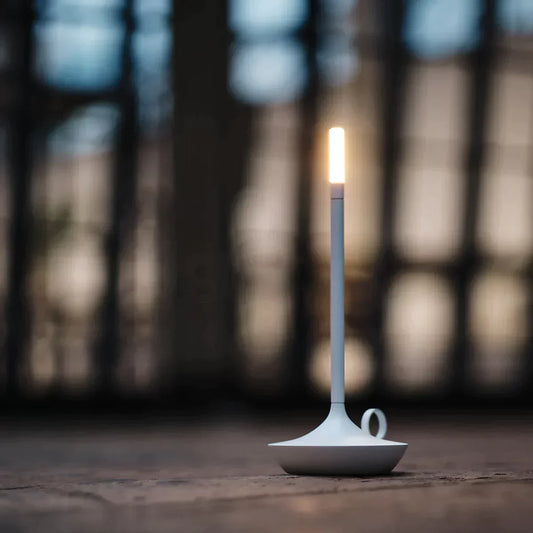 LumaZen Aura – Subtiele oplaadbare tafellamp met zacht licht en rustgevend design