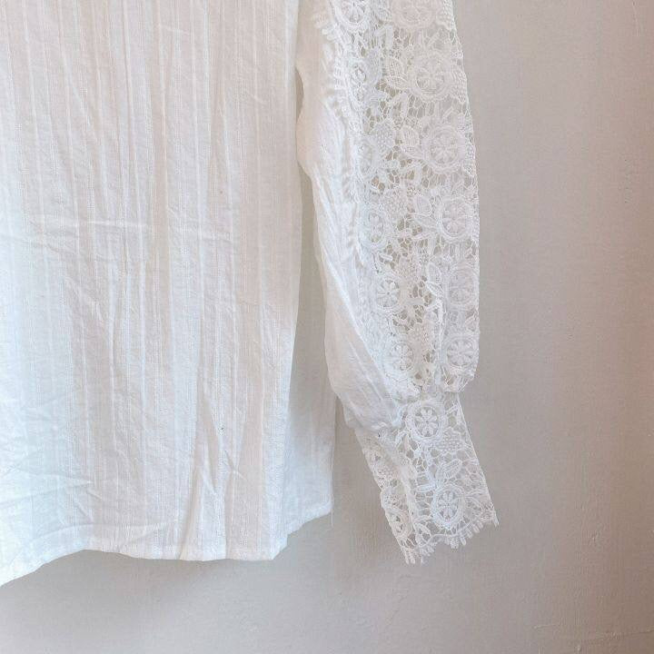 ELOISE - Elegante damesblouse met stijlvolle hoge hals
