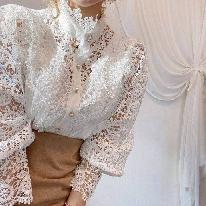 ELOISE - Elegante damesblouse met stijlvolle hoge hals