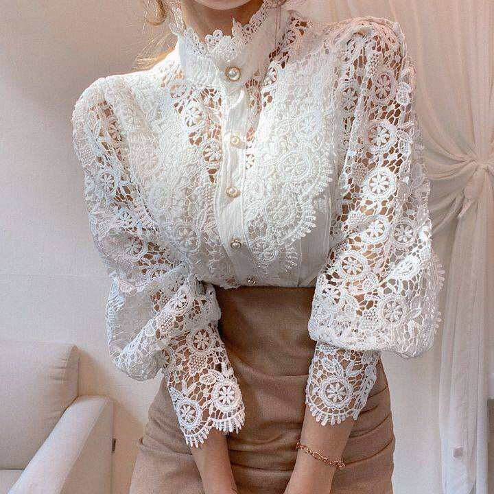 ELOISE - Elegante damesblouse met stijlvolle hoge hals