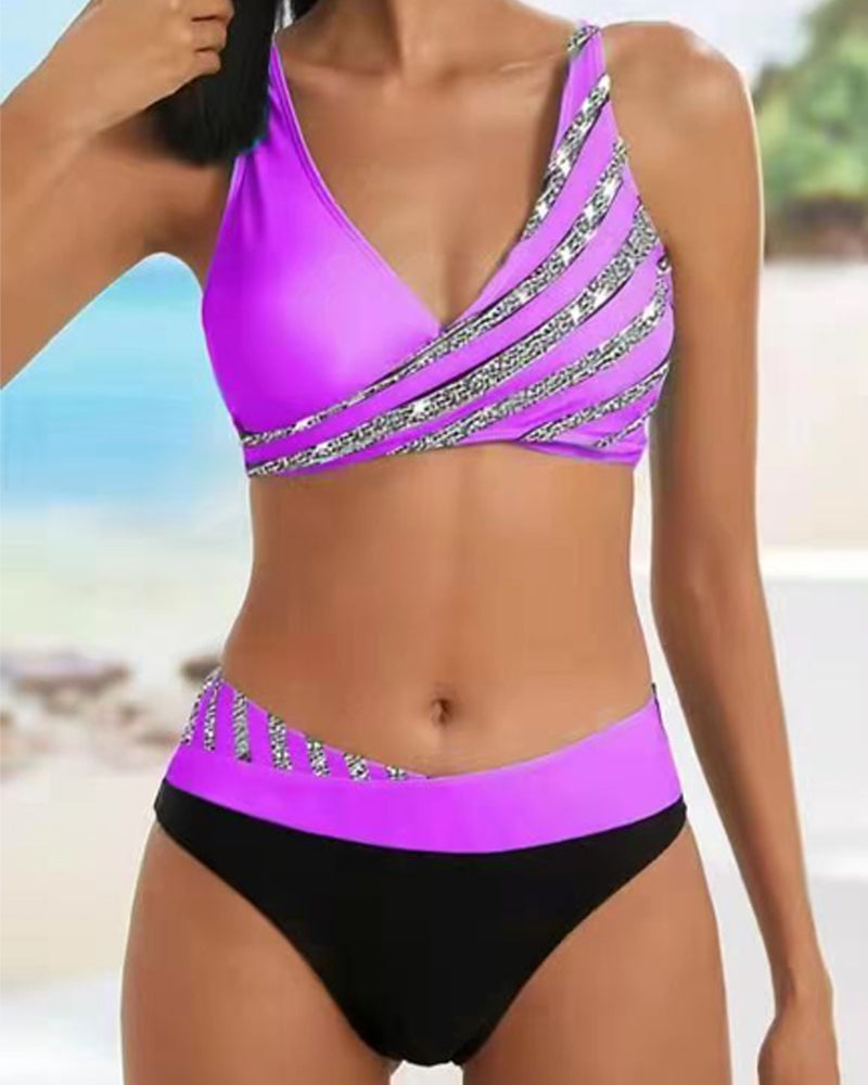 Dames - Asymmetrische Bikini Set - Contrasterende Details - Modieuze Zomer Outfit - ELEGANTE STRANDSET - Glamorix