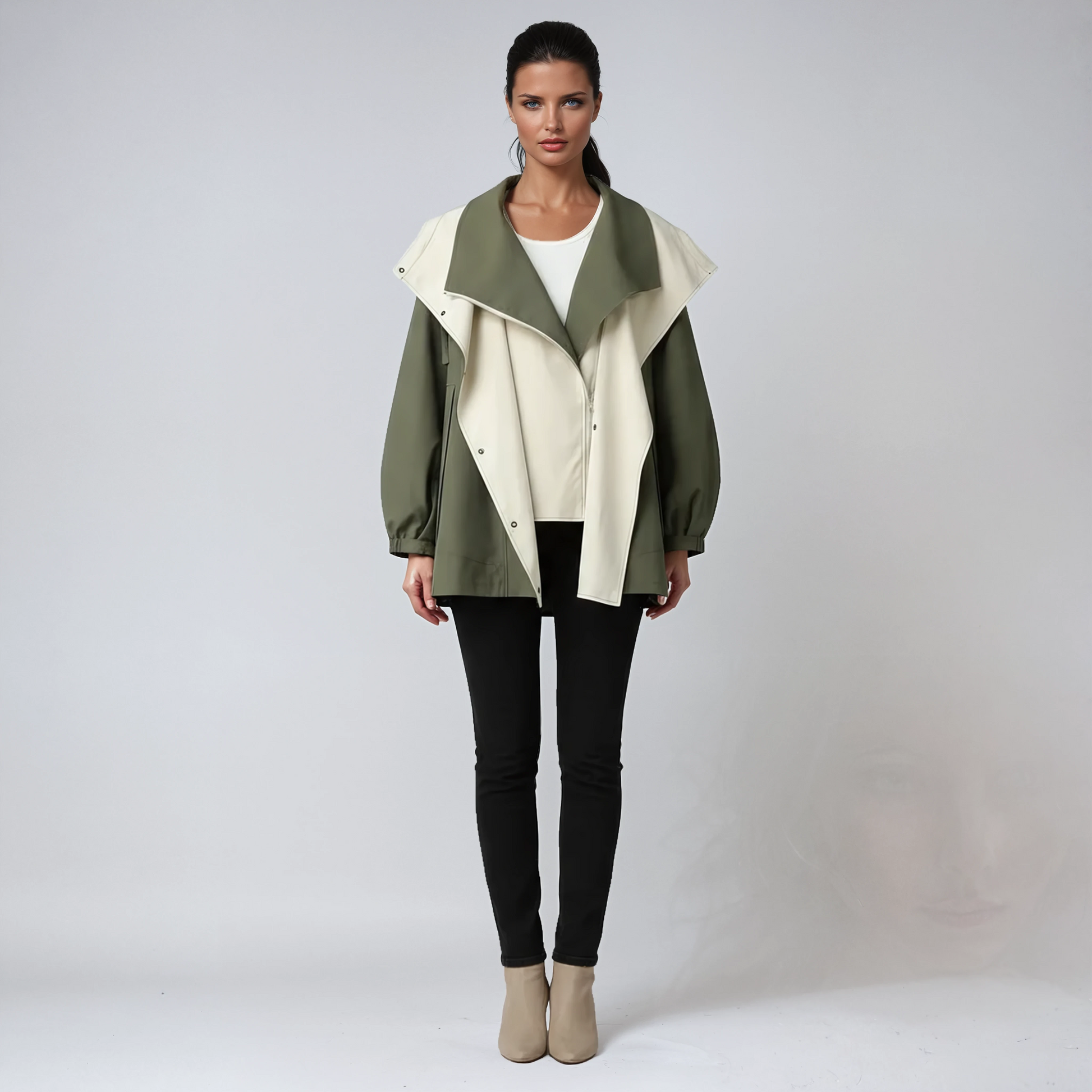 CLARA – Dames regenjas met hoge ritssluiting en minimalistisch design - Glamorix