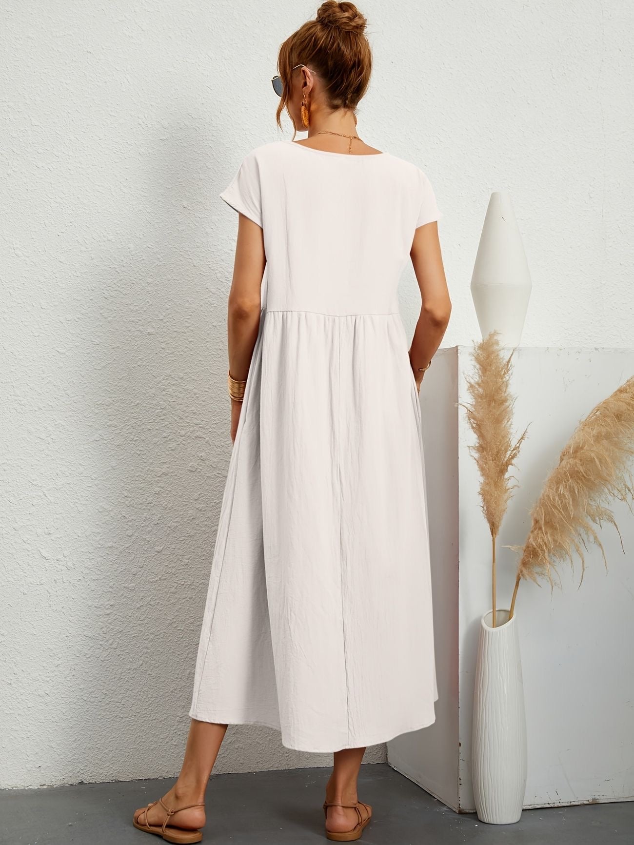 Elegante Linnen Damesjurk met Luchtige Pasvorm – ARDÉLIA