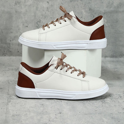 Modieuze lage sneaker met subtiel contrastdetail – ASTELLA - Glamorix