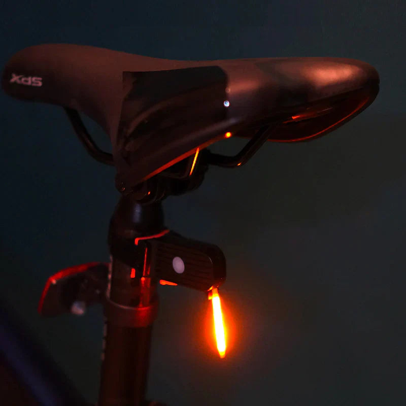 DYNAMIC – Innovatieve LED Fietslamp met Minimalistisch Design