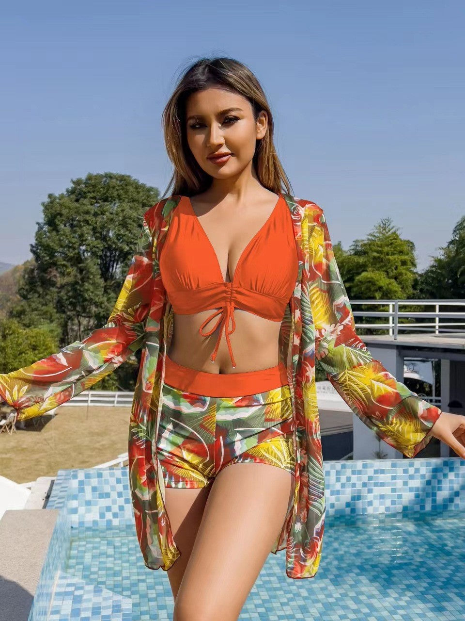 Modieuze 3-delige zwemset voor dames met top, short en cover-up – LIVARA SET - Glamorix