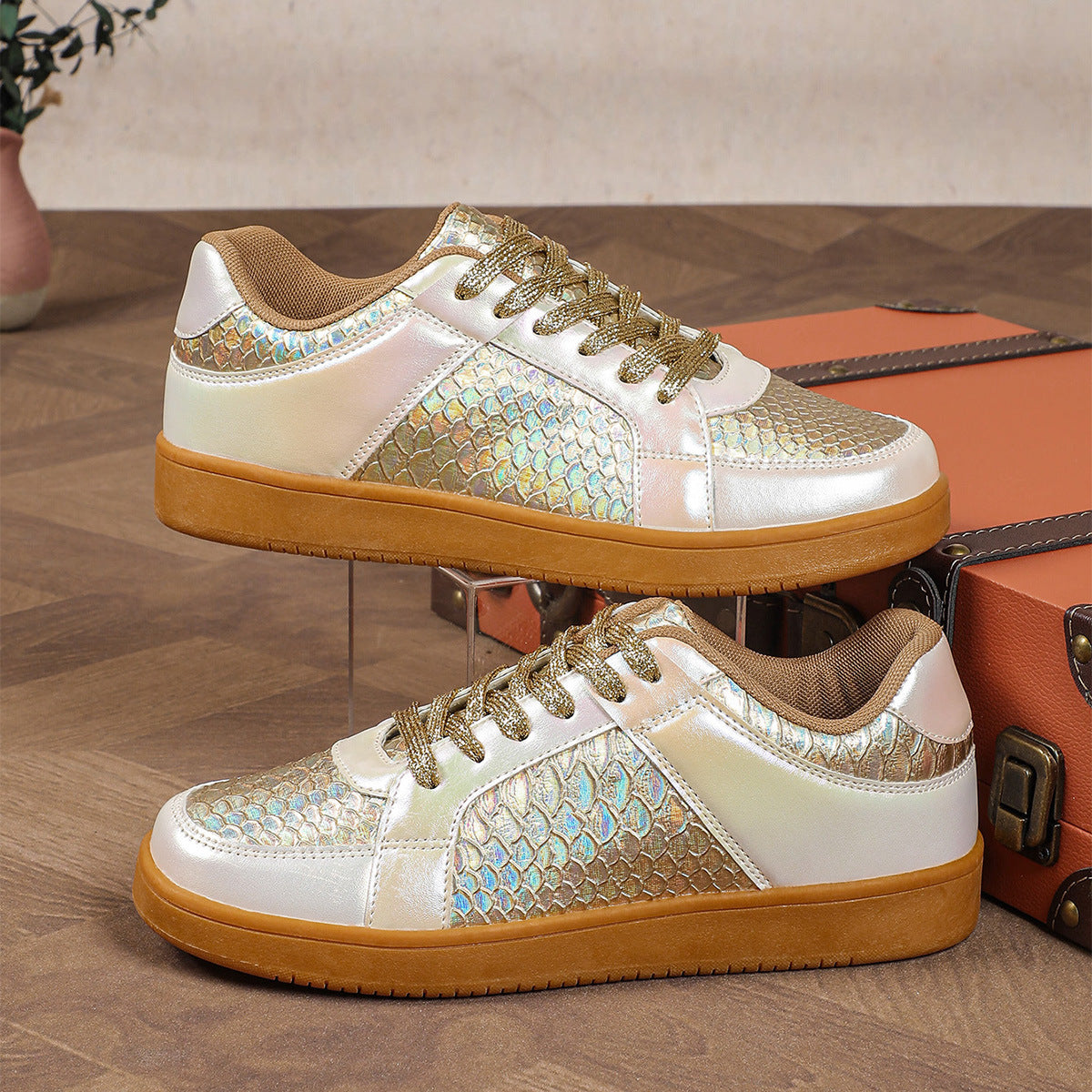 Dames sneakers met structuuraccent en stevige loopzool – NALORA CORE - Glamorix