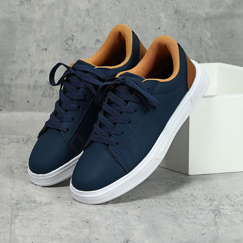 Modieuze lage sneaker met subtiel contrastdetail – ASTELLA - Glamorix