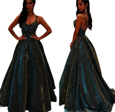 Glanzende avondjurk met diepe V-hals en elegante pasvorm – LUNARA GLOW - Glamorix