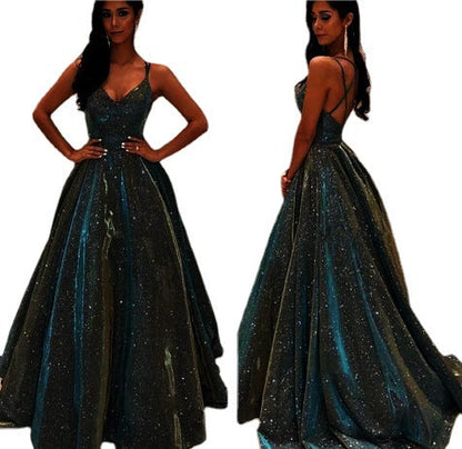 Glanzende avondjurk met diepe V-hals en elegante pasvorm – LUNARA GLOW - Glamorix