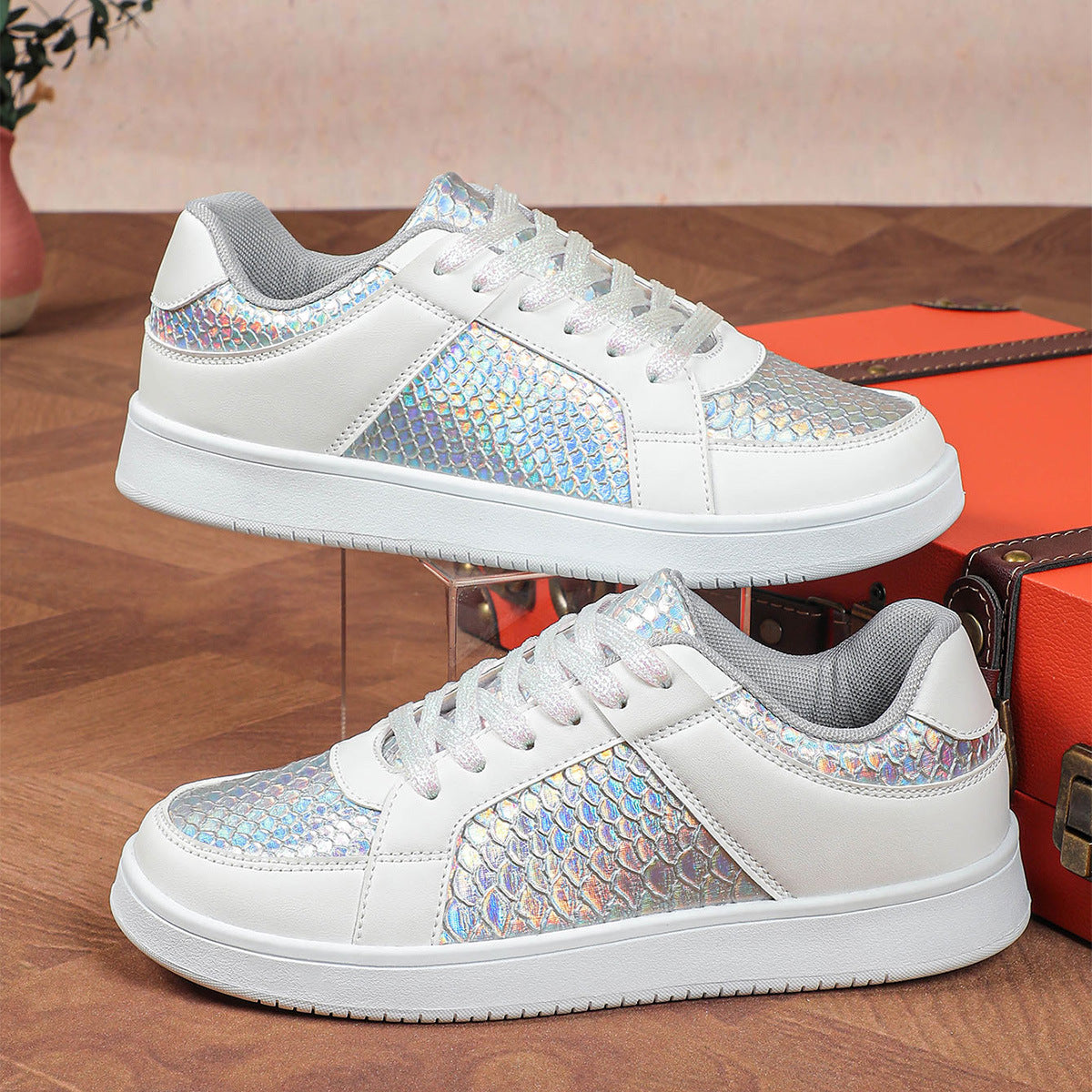 Dames sneakers met structuuraccent en stevige loopzool – NALORA CORE - Glamorix
