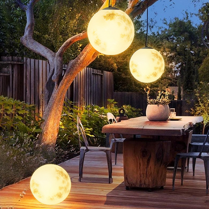 Maanvormige LED buitenlamp – waterdicht design voor tuin & terras – LUNARA GLOW - Glamorix