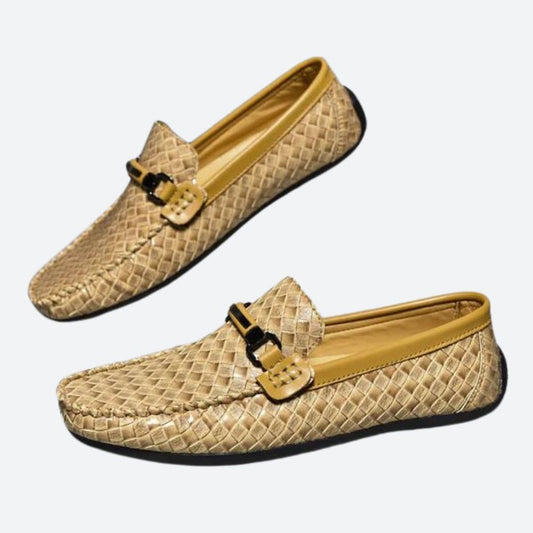 ORLY – Strakke geweven loafers met gespdetail