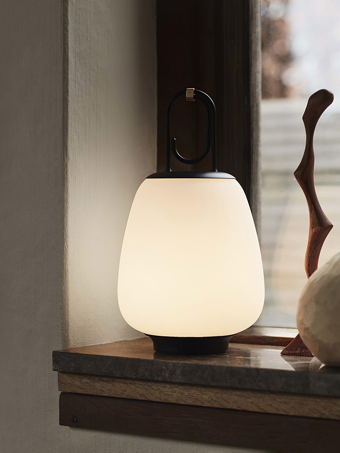VOYARA - Moderne Tafellamp voor Een Stijlvol Interieur