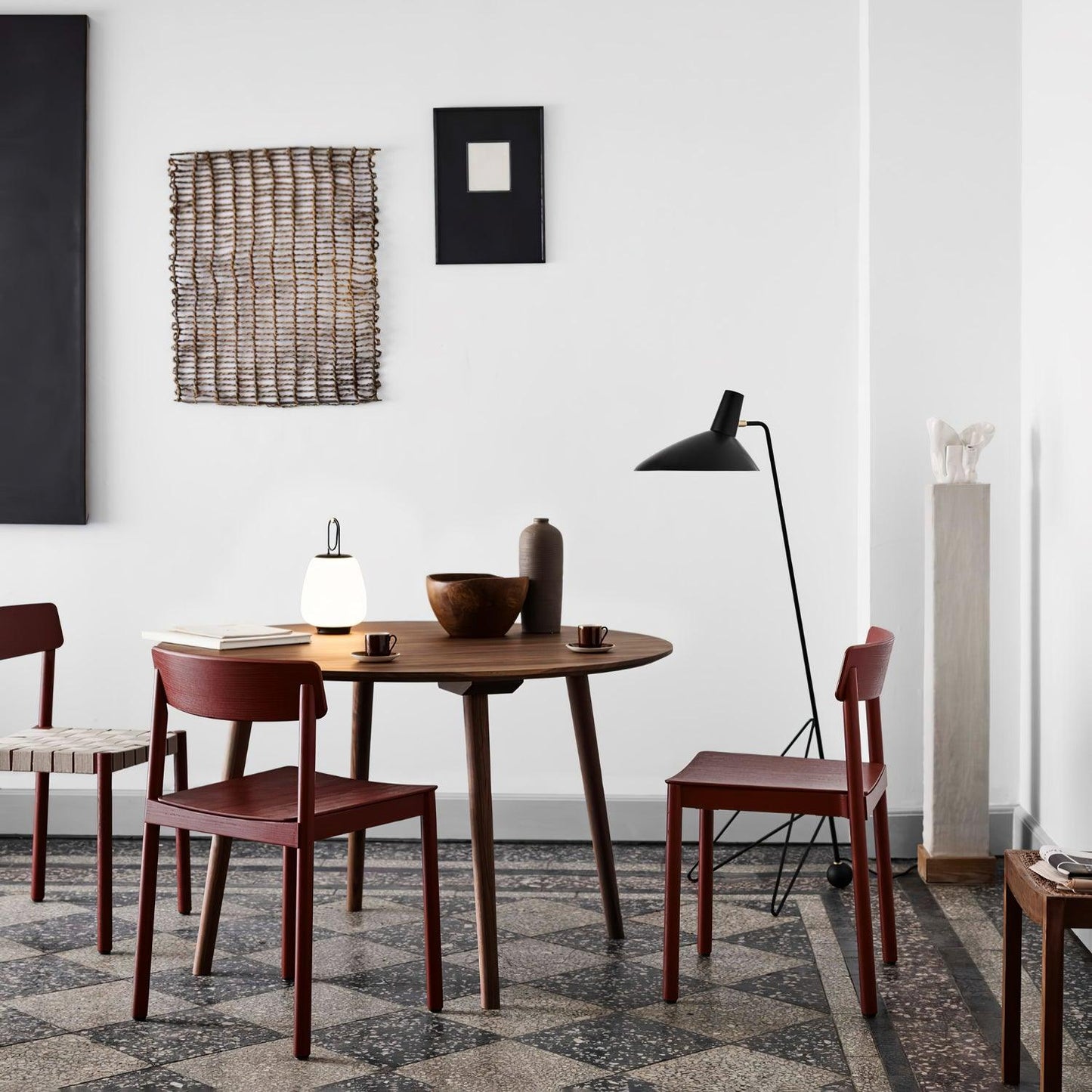 VOYARA - Moderne Tafellamp voor Een Stijlvol Interieur
