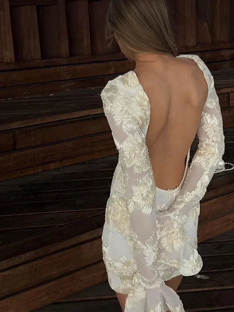 Elegante mini-jurk met lange mouwen voor elke gelegenheid – BellaViva - Glamorix