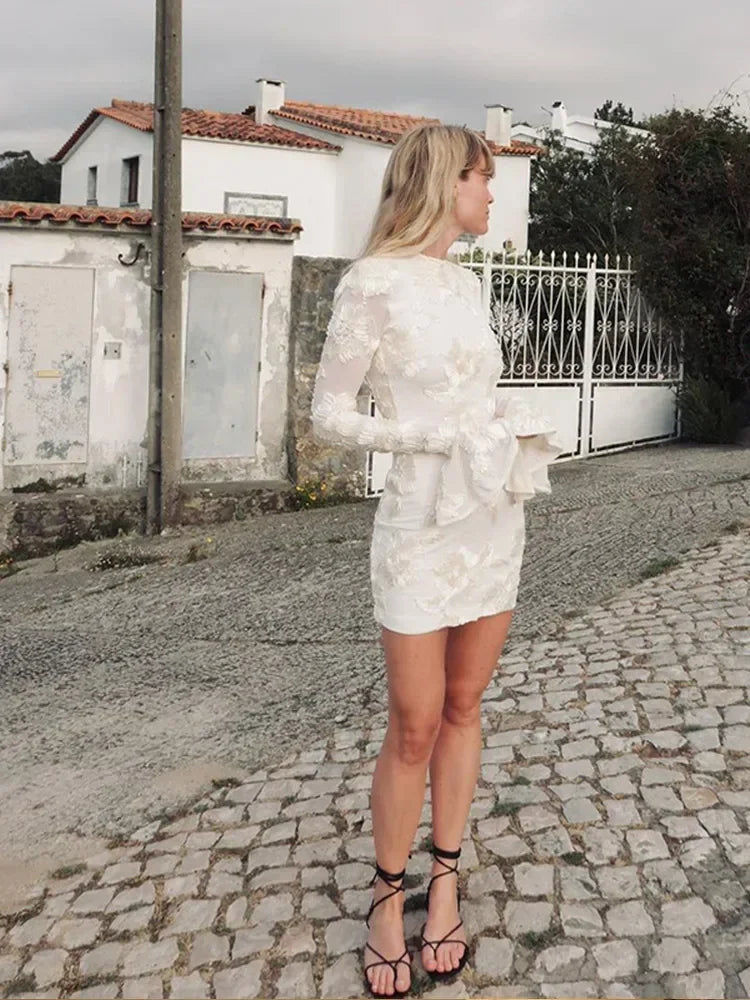Elegante mini-jurk met lange mouwen voor elke gelegenheid – BellaViva - Glamorix