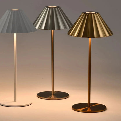 LUXTECH - Lamp met geavanceerde functies en moderne stijl