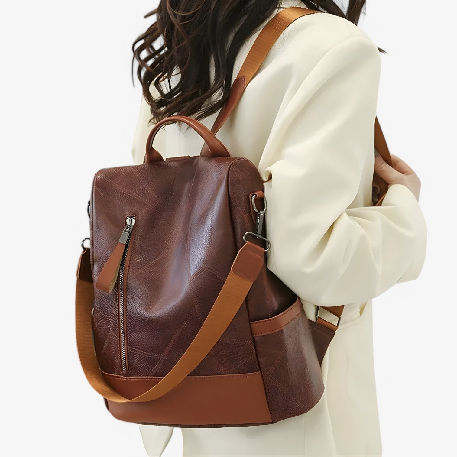 Vintage rugzak met stijlvolle details en laptopvak – LIVORA RetroPack - Glamorix