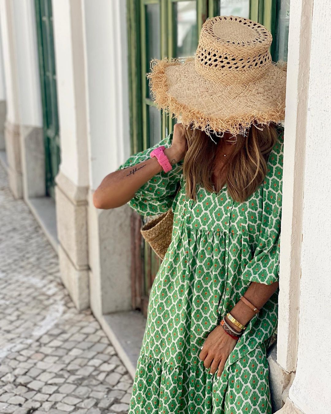 Elegante Midi-Jurk voor Dames met Vrouwelijke Pasvorm – ÉLANORA